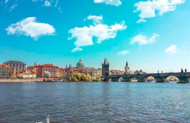 Explore Prague in 90 minutes with a Local