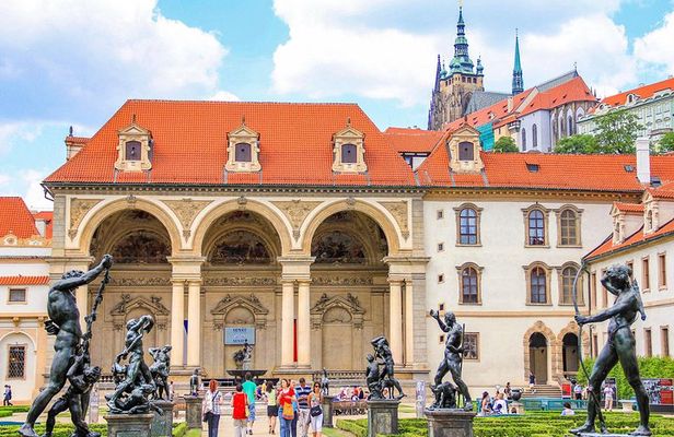 Green walk in Prague's historic garden and parks with a Local