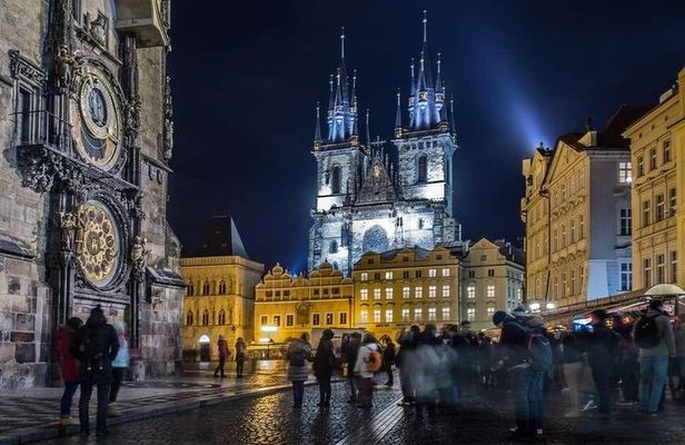 Discover Prague's nightlife with a Local