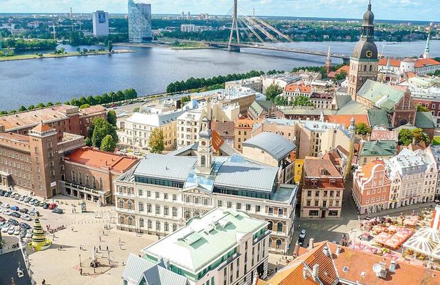 Architectural Riga: Private Tour with a Local Expert
