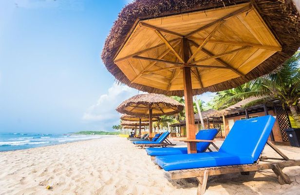 Leisure trip on the coast of Ghana