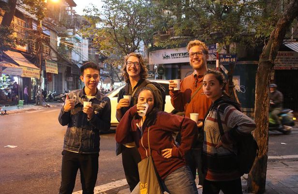 Hanoi Street Eats And Bites