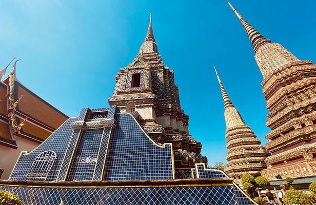 Explore Bangkok: Guided City and Temple Tour