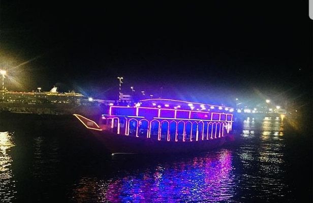2 Hours Romantic Marina Cruise Dinner
