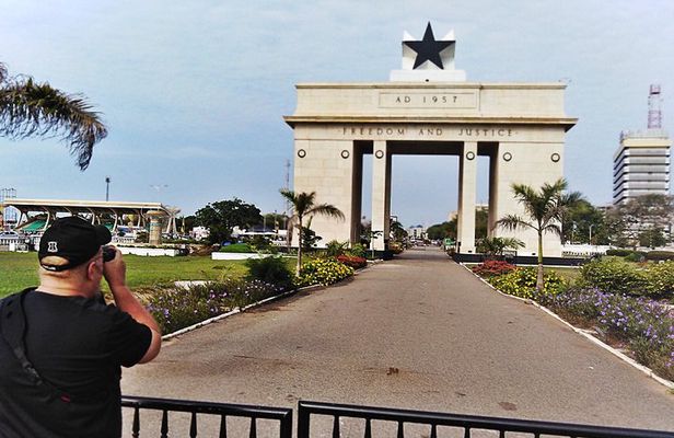 Accra Slave Castle and City Private Tour with Pick up