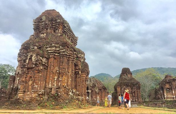 My Son Sanctuary & Ceramic Traditional Village
