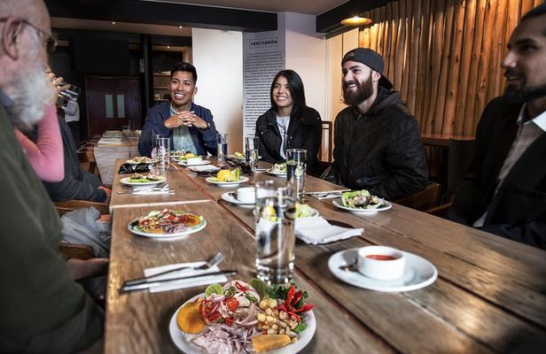 Barranco Art and Food Tour: Graffiti Walk and Culinary Delights