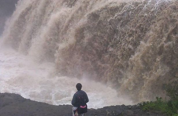 Drive to Portuguese Bridge (110km from Addis Ababa)
