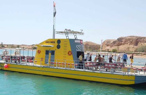 From Hurghada: 2-Hour Trip by Semi-Submarine