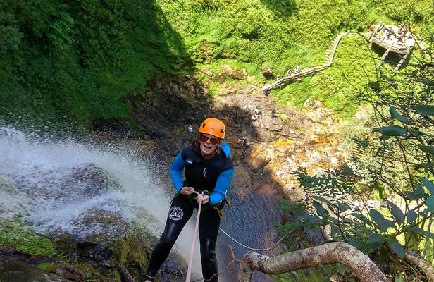 Love Waterfall Canyoning
