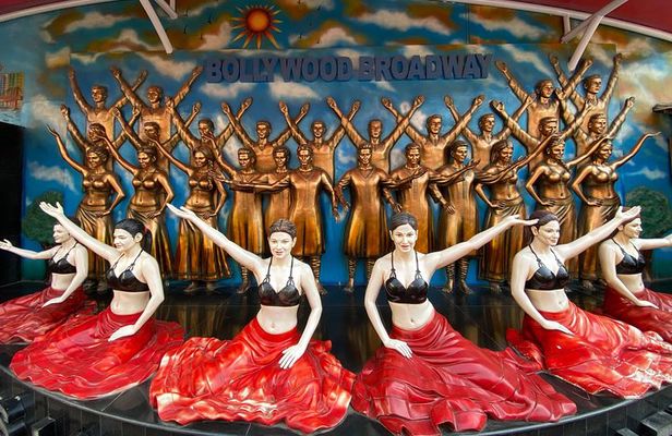 The Famous Bollywood Tour of Mumbai