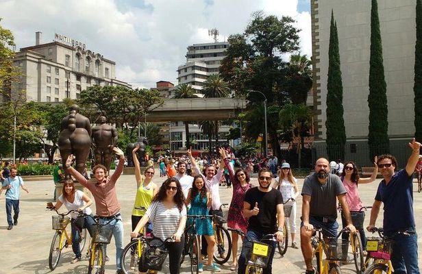 Tour Medellin by bike