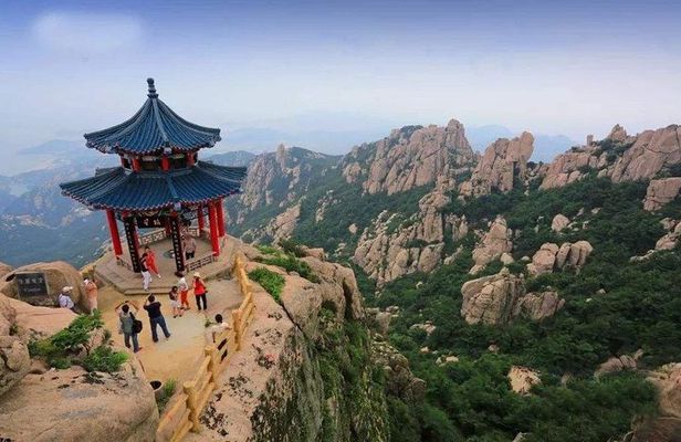 Qingdao Private Tour: City Highlights and Laoshan Mountain with Lunch+Cable Car