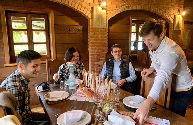 Private Wine Road Day Tour from Zagreb