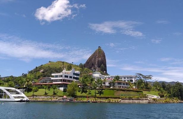 Guatape official private Tour