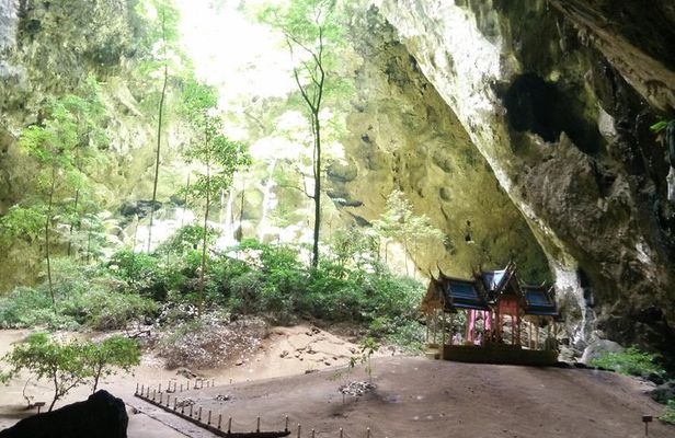 Sam Roi Yod National Park & Praya Nakhon Cave Join Group Tour