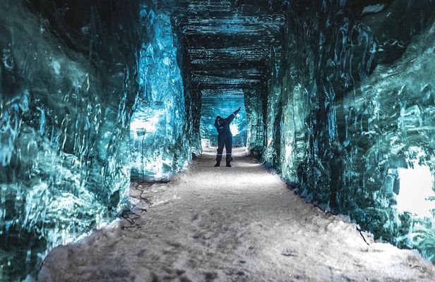 Ice Cave and Snowmobile Tour from Gullfoss