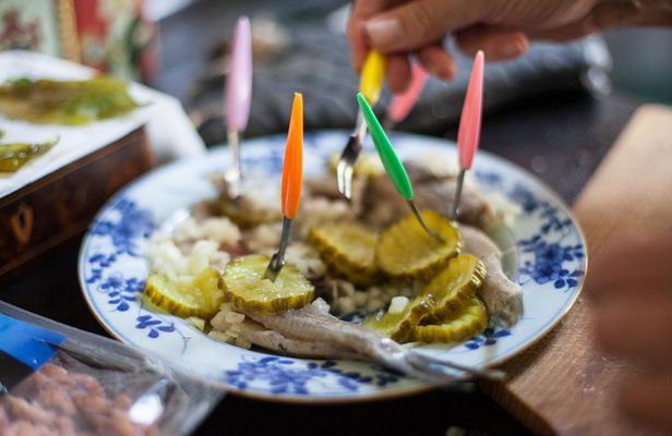 Discover Amsterdam's Culinary Scene: Morning Food Tour