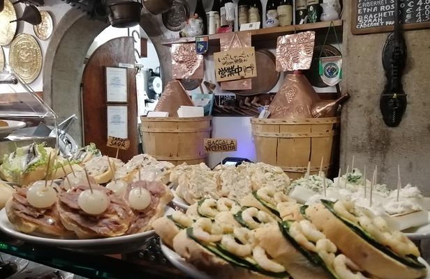Street Food Tour of Venice in 2.5 hours
