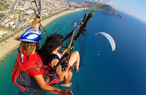Paragliding in Alanya from Antalya region