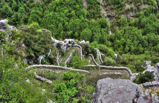 Trekking in Vikos Gorge (3 days)