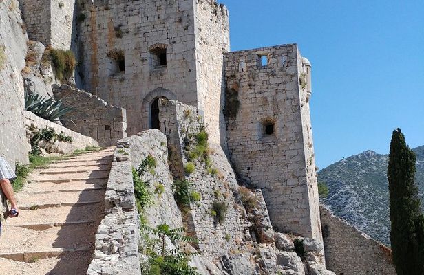 Visit Ancient Salona, Mighty Klis Fortress and Stella Croatica 