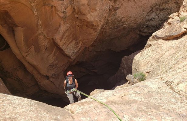 Moab Canyoneering and Packrafting Combo