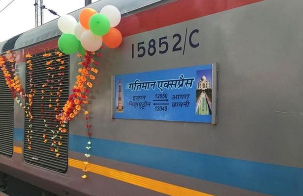 Train Gatimaan to Shatabdi Train from Delhi