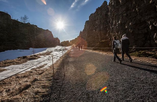 5-Day Northern Lights Hunt & Glacier Lagoon Tour