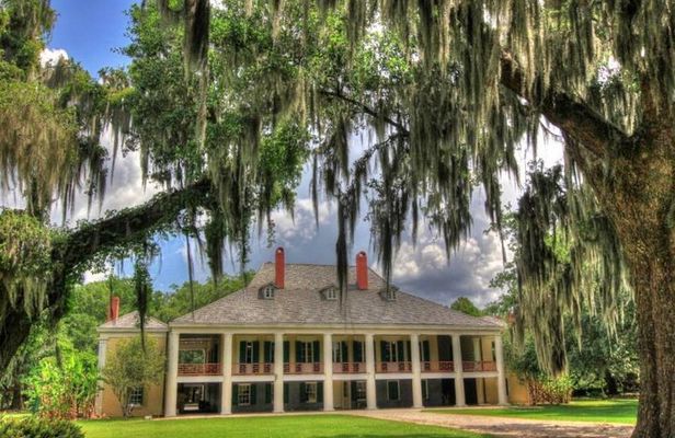 Highlights of New Orleans City and Destrahan Plantation Tour