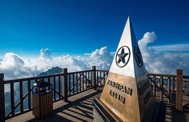 Sapa 2 days 1 night trekking Lao Chai Ta Van - Fansipan mountain by cable car