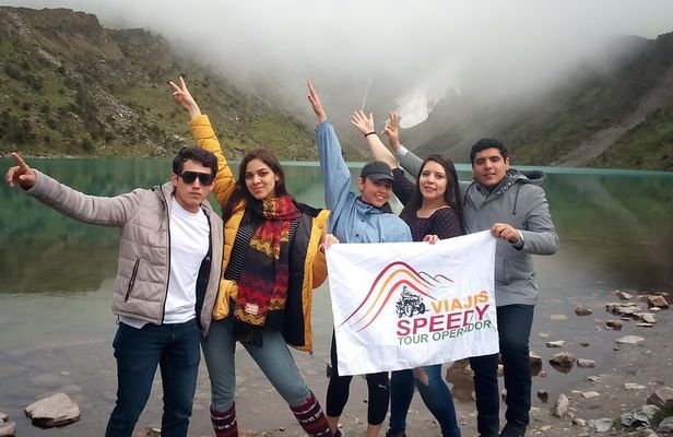 Trek Laguna Humantay Full Day +meals