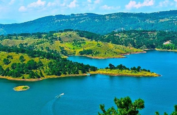 Same Day Cherrapunjee (Sohra) Tour from Guwahati by Car.
