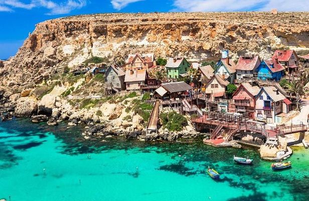 Private Boat Tour Experience with Snorkeling Blue Lagoon and Comino