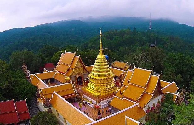 Chiang Mai RED TRUCK City Tour: Famous Attractions & Doi Suthep