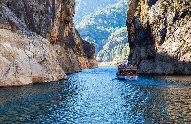 Side-Alanya: 5-Hour BoatTour inGreen Canyon with Lunch SoftDrinks
