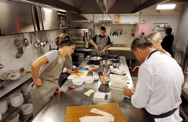 4 - Courses Dinner Interactive Cooking Lesson In Florence