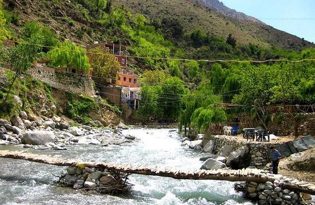 Atlas mountains & water falls/guided hike & Lunch 