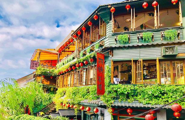 One-day private chartered car tour in Taipei: Yehliu, Jiufen, Pingxi, North Coast popular attractions with chartered car, professional Chinese/English driver
