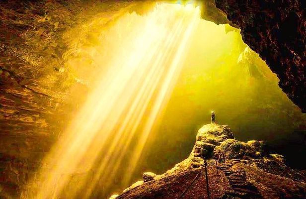Exotic Jomblang Cave and Fun among the Sky Tour