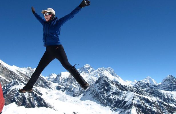 Everest Three (High) Passes Trekking 