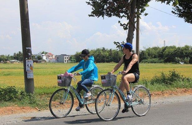 Half-day Biking Through Hoi An’s Culinary Delights