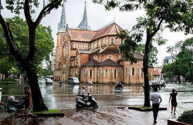 Full-day Cu Chi Tunnels & Ho Chi Minh City Highlights