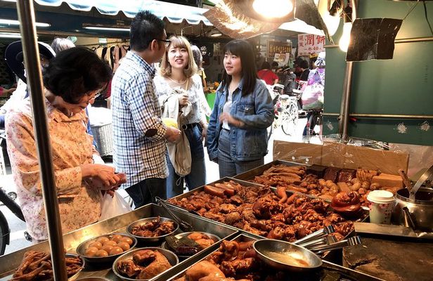 Morning Taipei Food Tour and Bubble Tea class