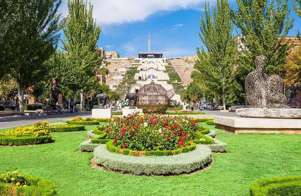 Yerevan City Walking Tour w/Brunch