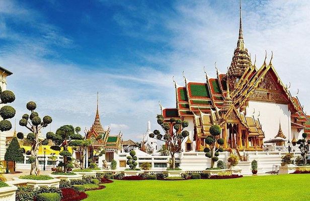 Bangkok’s Iconic Temple Tour with Grand Palace & River Cruise