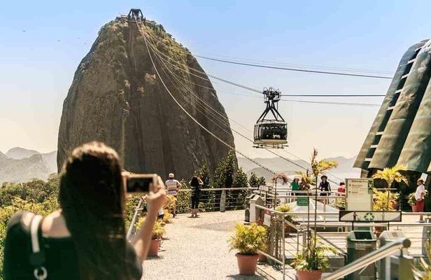 Sugarloaf Hike and Happy Hour with locals Private Tour