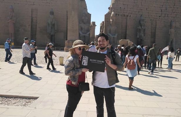 Luxor Private Full-Day Tour: Discover the East and West Bank