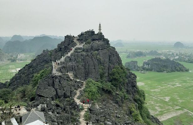 Ninh Binh - Hoa Lu - Tam Coc - Mua cave Day Trip: Hiking, boat trip, Bike, lunch