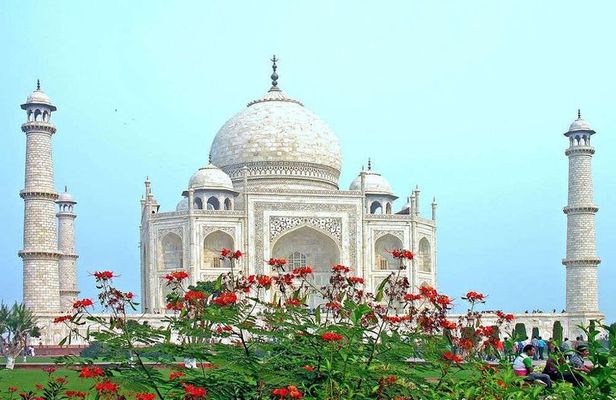 Agra Taj Mahal Overnight Tour With Fatehpur Sikri From Delhi